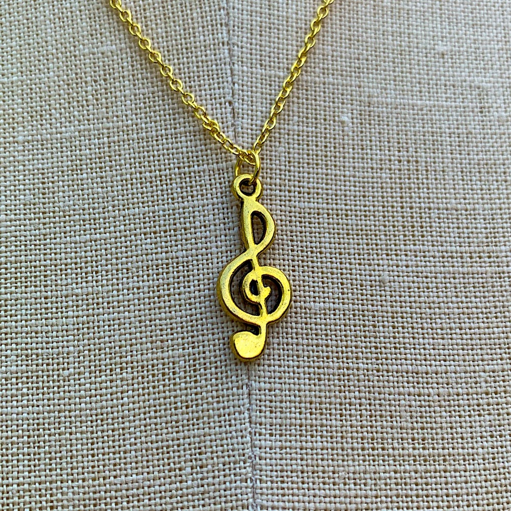 NWT Sterling Silver Plated Chain & Treble Clef Note Alloy Metal Charm Necklace